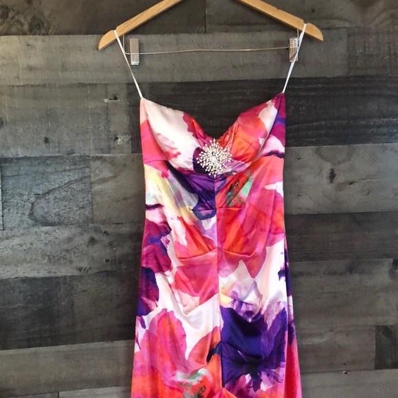 Cache mermaid style prom dress, size 2 - Picture 2 of 7